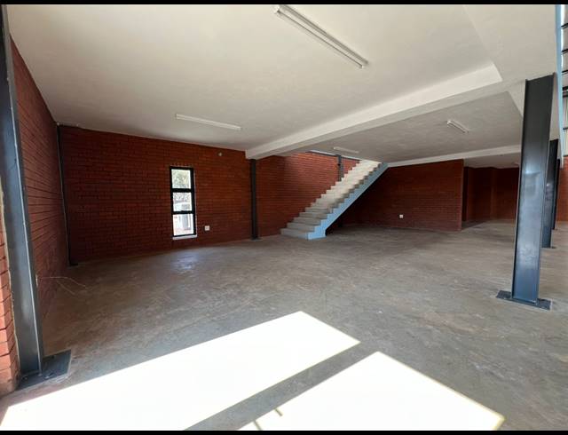 500M² WAREHOUSE TO LET IN SUNDERLAND RIDGE